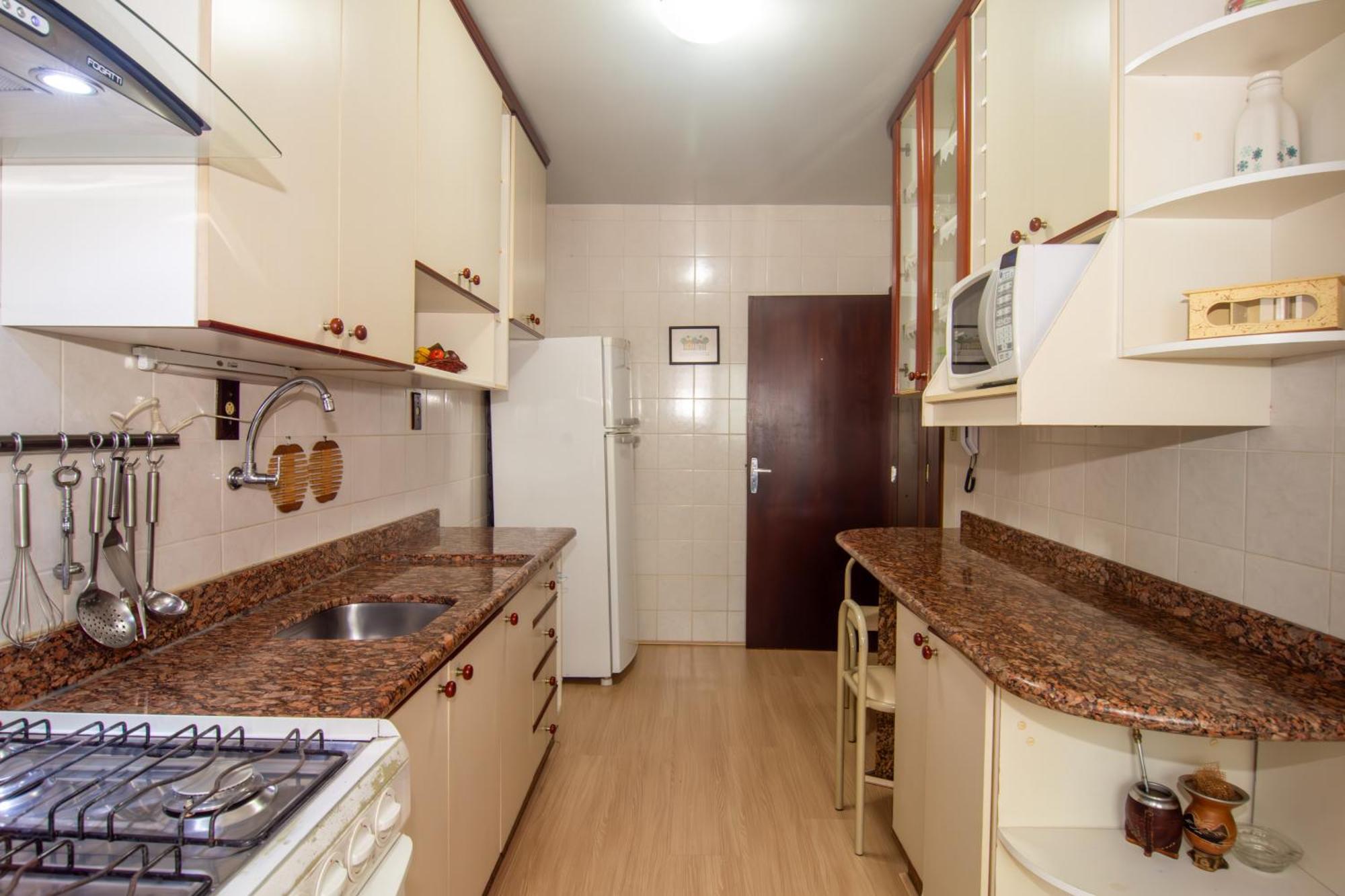 Apartamento Conforto 350m Da Av. Atlantica Em Pioneiros Yd2261 *