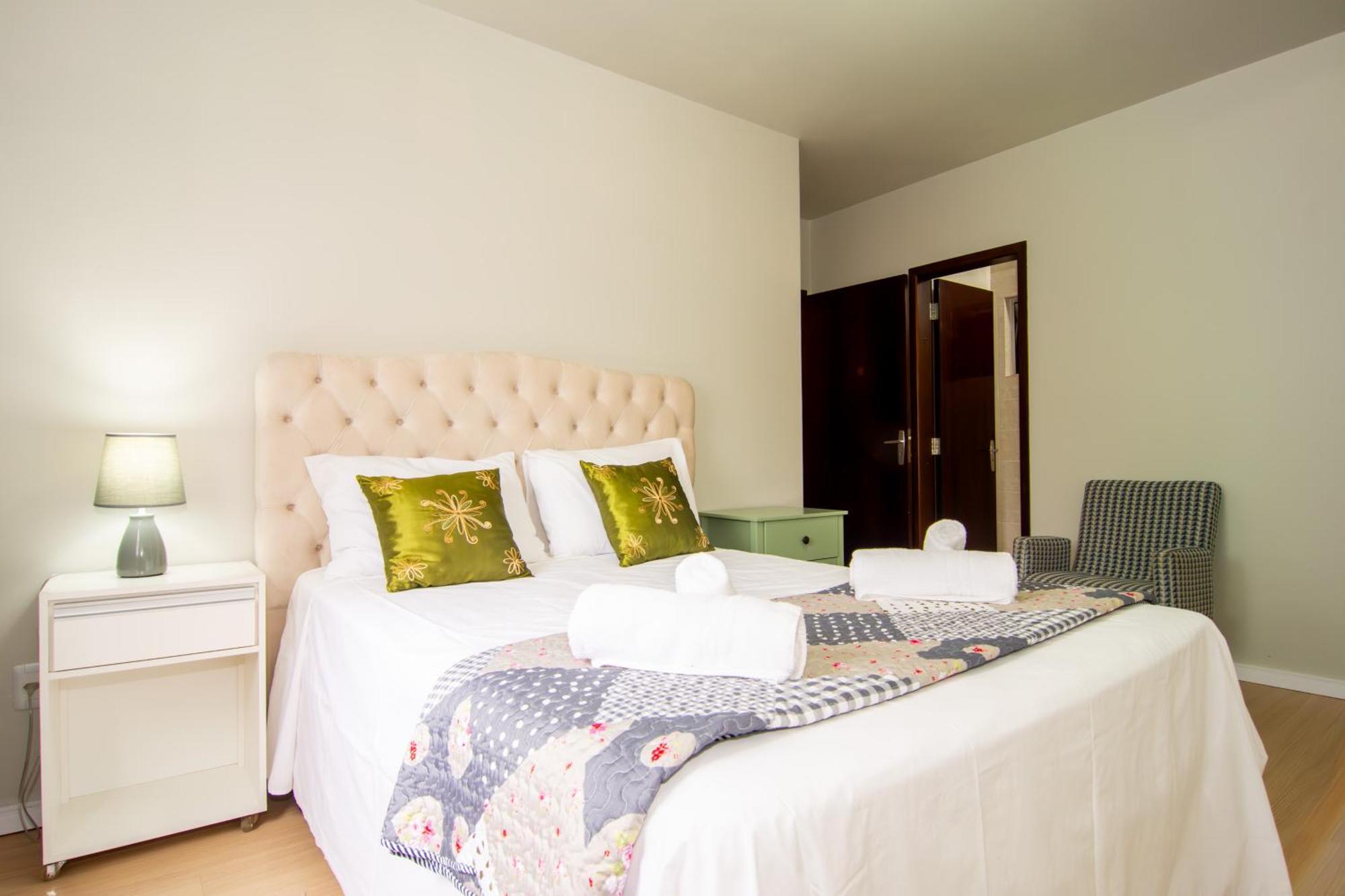 Conforto 350m Da Av. Atlantica Em Pioneiros Yd2261 * Balneario Camboriu